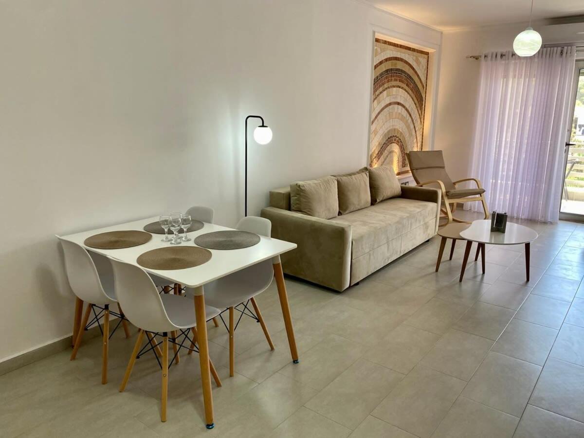 Sunlit 594 Durrës Exterior foto