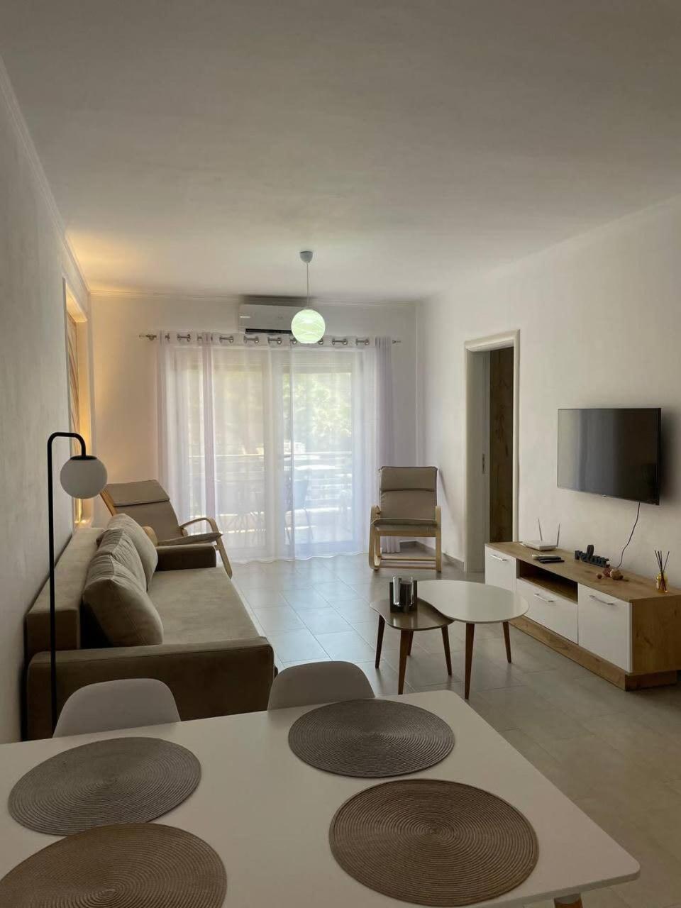 Sunlit 594 Durrës Exterior foto